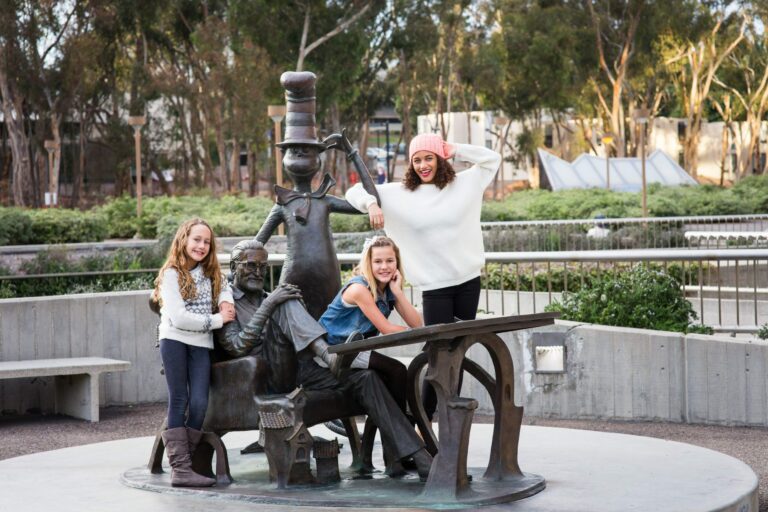 5 Best Props for Family Photos
