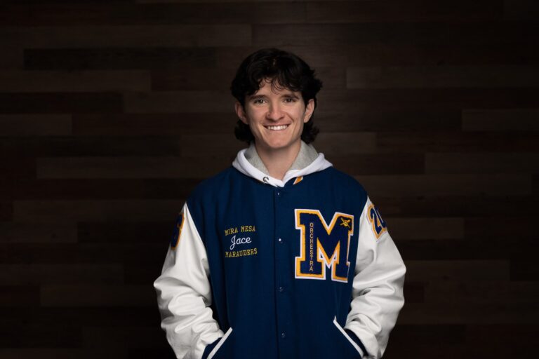 Epic Senior Photo Ideas for Gamers: Level Up Your Graduation Pics